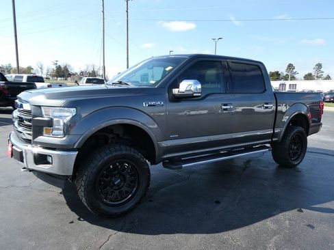 Used 2017 Ford F150 Lariat image 9