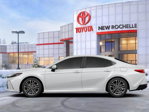 New 2026 Toyota Camry XLE image 4