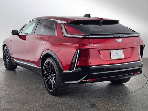Used 2025 Cadillac Lyriq Luxury w/ LPO, Red Accent Package AWD/4WD image 5