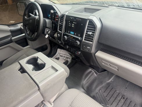 Used 2016 Ford F150 XLT w/ Equipment Group 302A Luxury AWD/4WD image 19