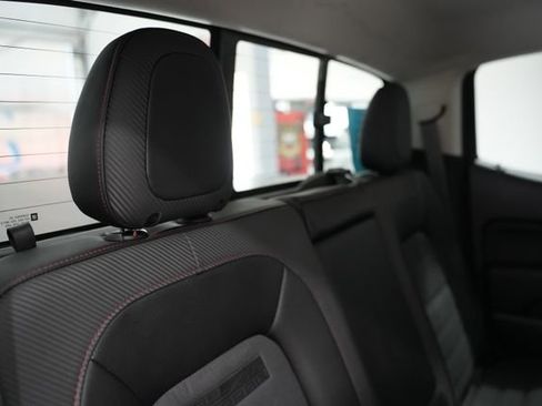 Used 2016 GMC Canyon SLE w/ All Terrain Package AWD/4WD image 16