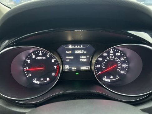 Used 2016 Kia Sedona SX image 11