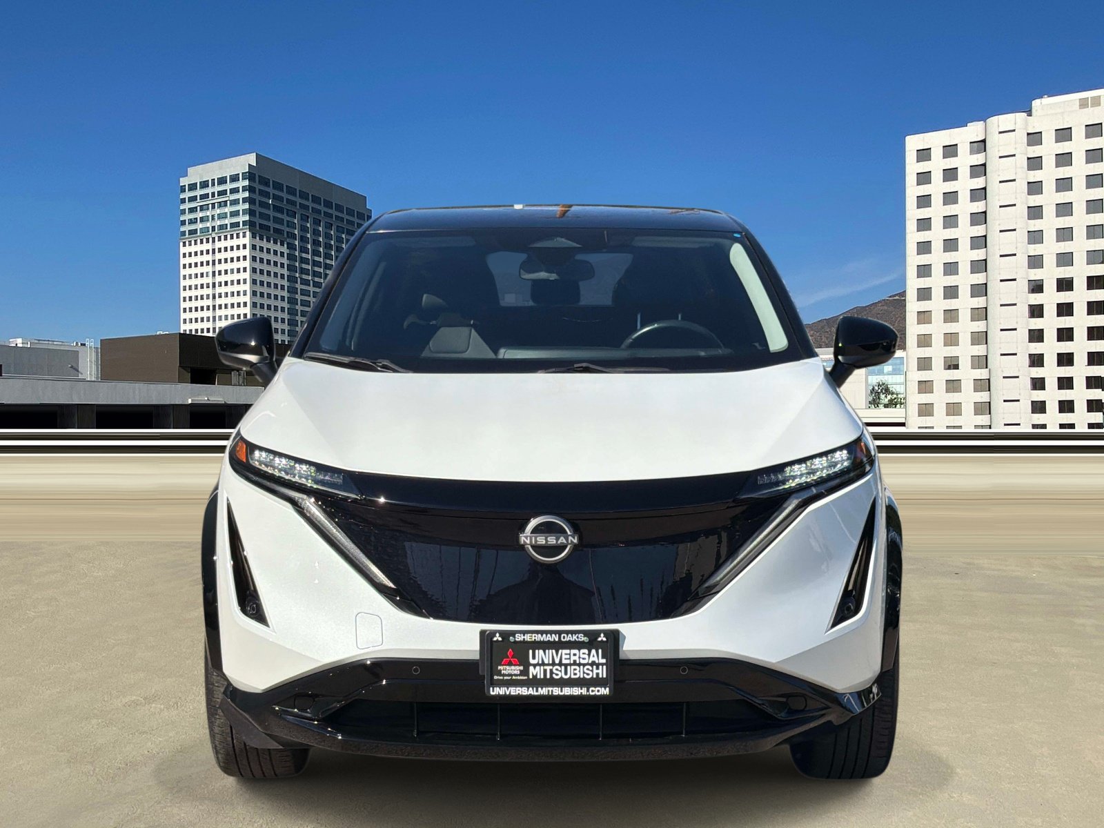 Used 2025 Nissan Ariya AWD image 2