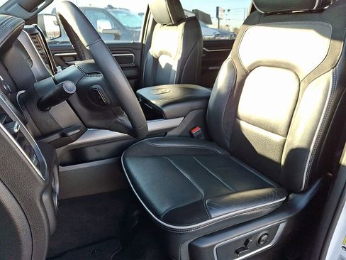 Used 2025 RAM 1500 Laramie image 17