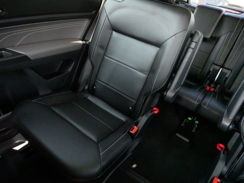 Certified 2022 Volkswagen Atlas SE AWD/4WD image 12