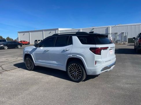Used 2026 GMC Terrain Denali AWD/4WD image 7