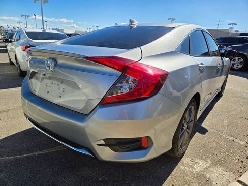 Used 2021 Honda Civic EX image 4