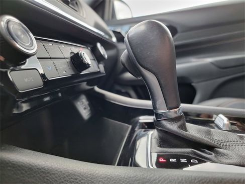 Certified 2022 Jeep Compass Limited image 30