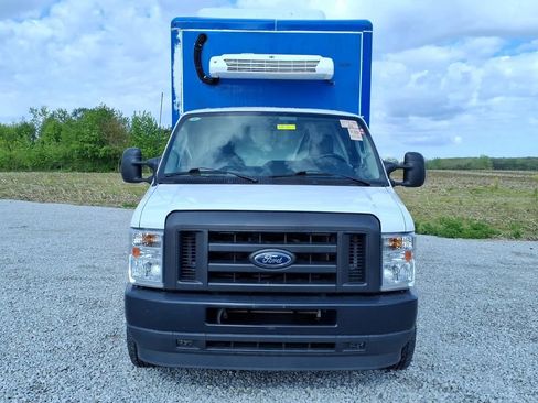 Used 2023 Ford E-350 and Econoline 350 Super Duty w/ Power Windows & Locks Group RWD image 13