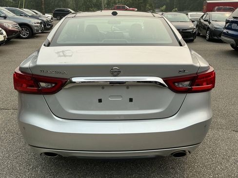 Used 2016 Nissan Maxima 3.5 SL w/ Interior Lighting Package FWD image 6