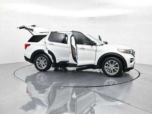 Certified 2022 Ford Explorer Limited w/ Equipment Group 301A RWD image 54