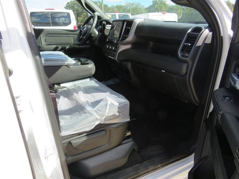 Used 2025 RAM 2500 Big Horn AWD/4WD image 17