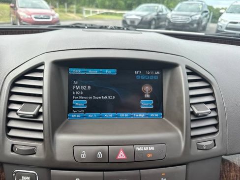 Used 2013 Buick Regal Premium FWD image 16