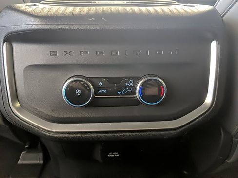 Used 2025 Ford Expedition Active image 16