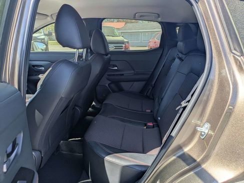 Used 2025 Nissan Kicks SR image 14