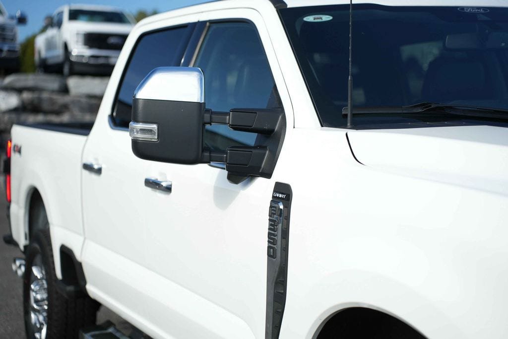 Used 2024 Ford F350 Lariat w/ Chrome Package AWD/4WD image 9
