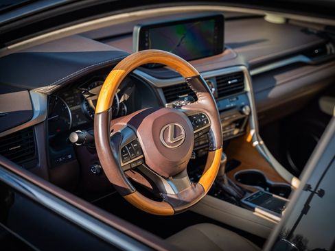 Used 2020 Lexus RX 350 FWD w/ Premium Package image 19