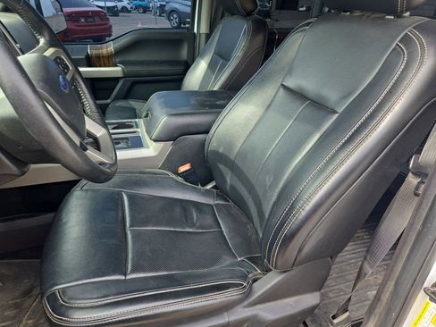 Used 2019 Ford F150 Lariat image 18