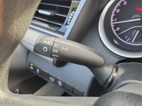 Used 2022 Toyota Camry LE image 28