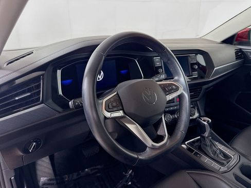 Certified 2022 Volkswagen Jetta SE FWD image 4