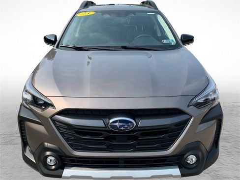 Used 2023 Subaru Outback Limited AWD/4WD image 8