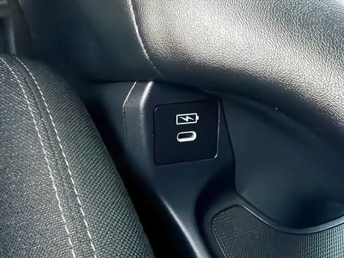 Used 2024 Honda HR-V LX image 30