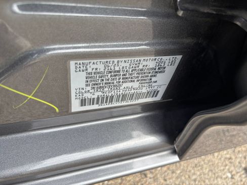 Used 2025 Nissan Sentra SV FWD image 26