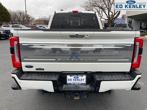 Used 2024 Ford F250 Platinum image 37