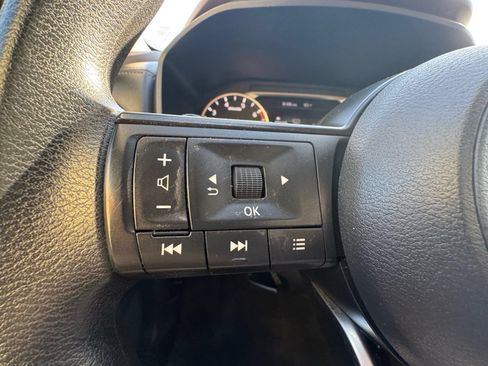 Used 2023 Nissan Rogue S FWD image 15