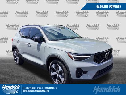 New 2026 Volvo XC40 B5 Plus w/ Protection Package Premier