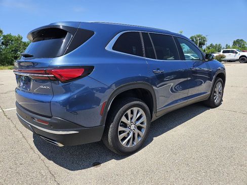 Used 2026 Buick Enclave Preferred AWD/4WD image 7