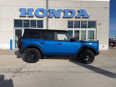 Used 2024 Ford Bronco Black Diamond AWD/4WD image 4