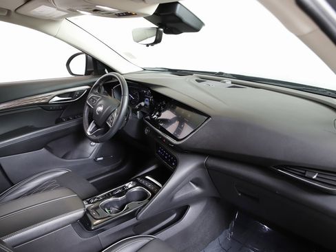 Used 2022 Buick Envision Avenir w/ Technology Package II image 8