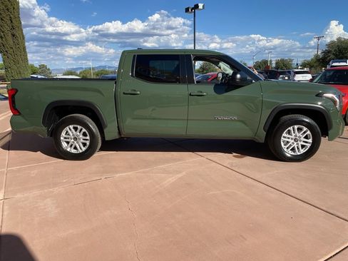 Used 2023 Toyota Tundra SR5 w/ SR5 Premium Package RWD image 9
