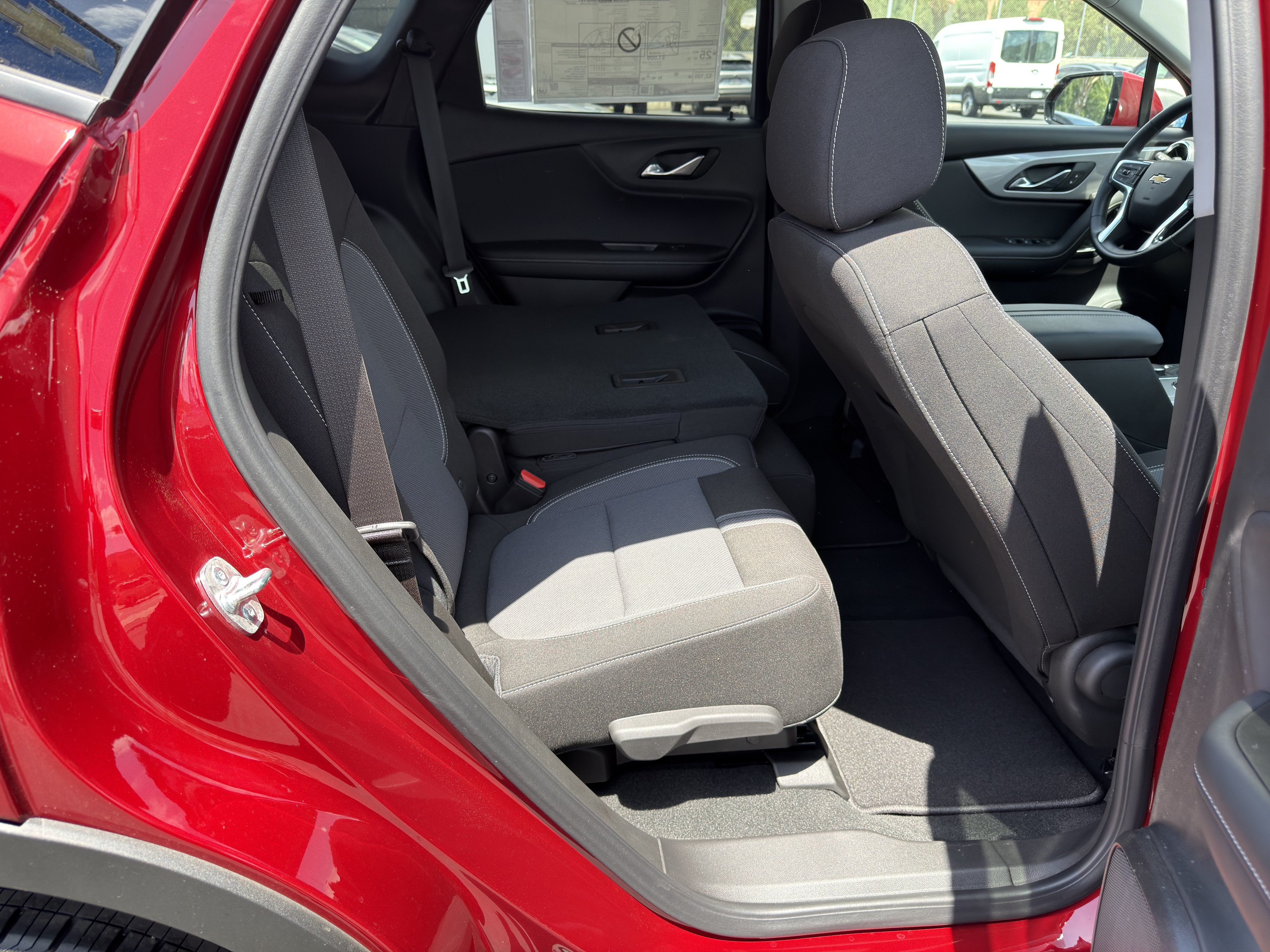 New 2025 Chevrolet Blazer LT w/ Convenience Package FWD image 12