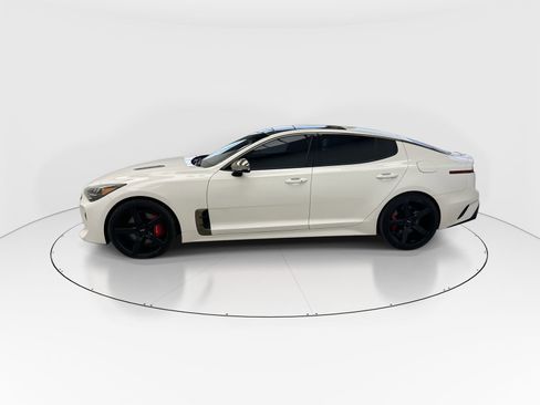 Used 2022 Kia Stinger GT1 image 5