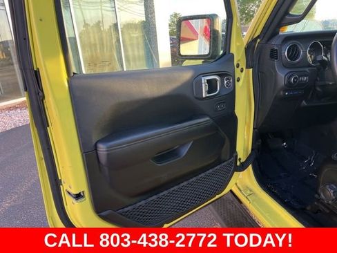 Used 2022 Jeep Wrangler Unlimited Sahara w/ Safety Group AWD/4WD image 5