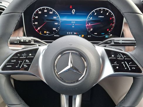 Certified 2026 Mercedes-Benz GLC 300 4MATIC image 13