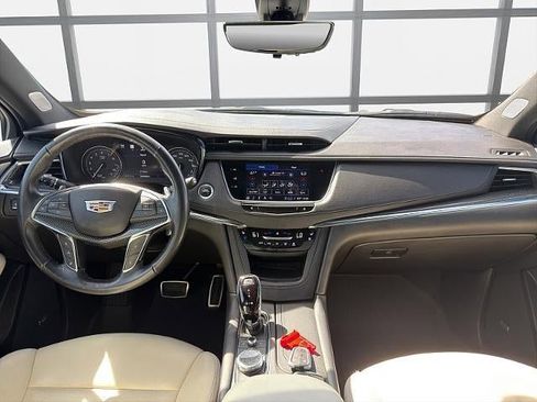 Certified 2023 Cadillac XT5 Sportv w/ Technology Package AWD/4WD image 17