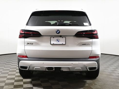 Used 2026 BMW X5 xDrive50e AWD/4WD image 6