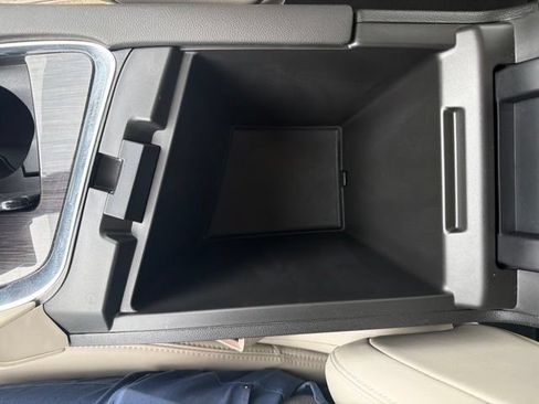 Used 2023 Buick Enclave Essence FWD image 29