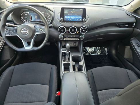 Used 2024 Nissan Sentra SV image 11