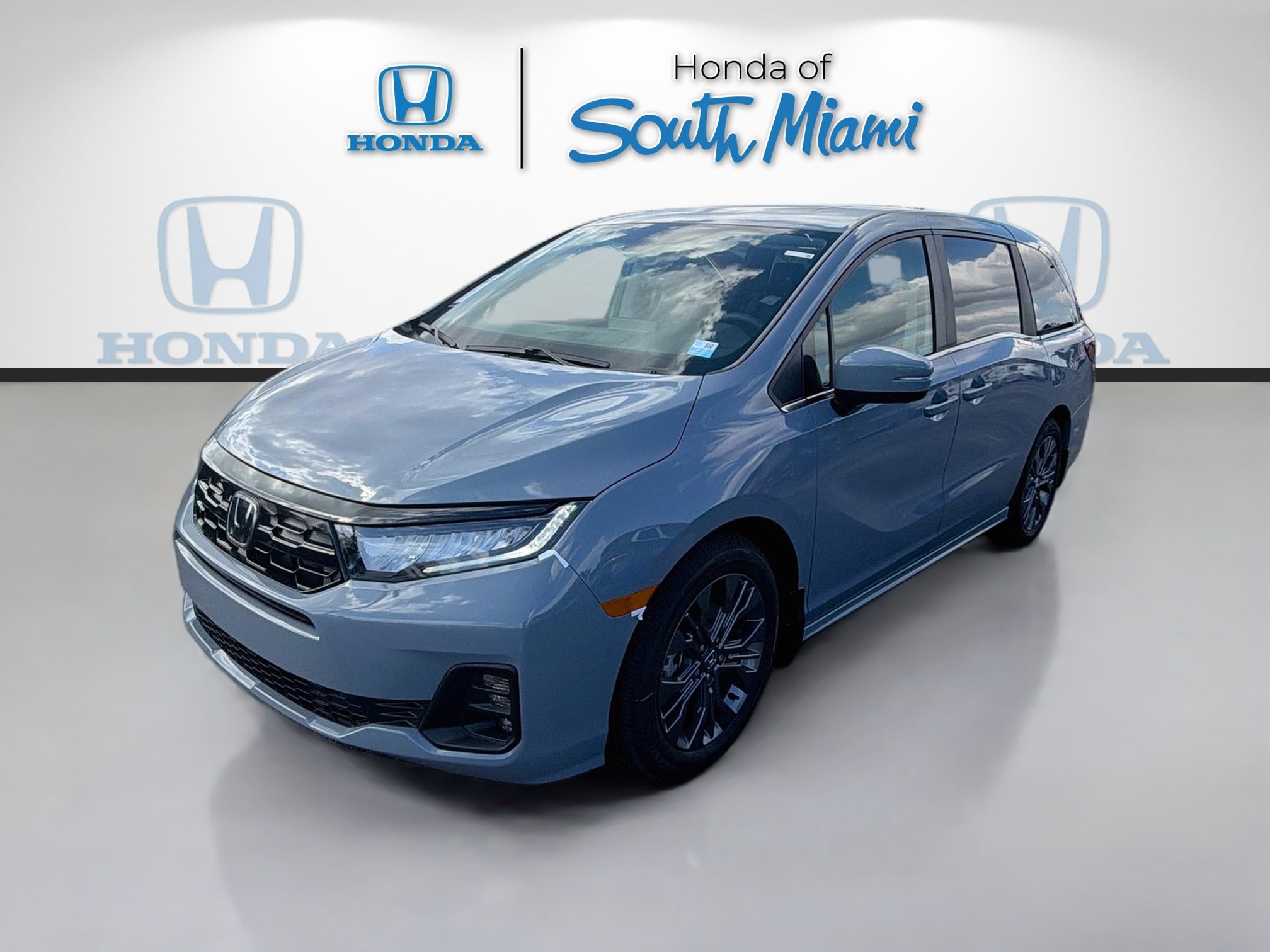 New 2027 Honda Odyssey Touring image 3