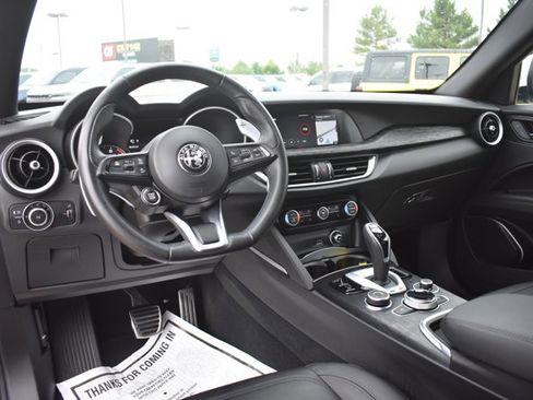 Used 2023 Alfa Romeo Stelvio Sprint RWD image 19