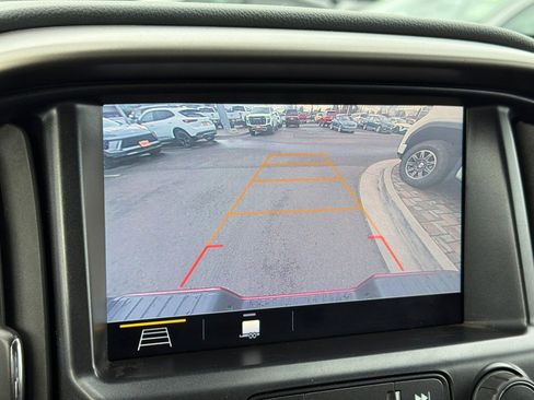 Used 2021 Chevrolet Colorado Z71 w/ Safety Package image 19