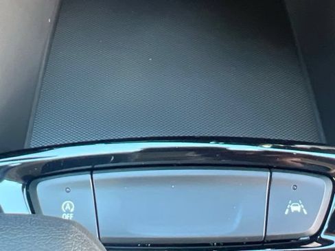 New 2026 Chevrolet Trax ACTIV w/ Driver Confidence Package FWD image 5