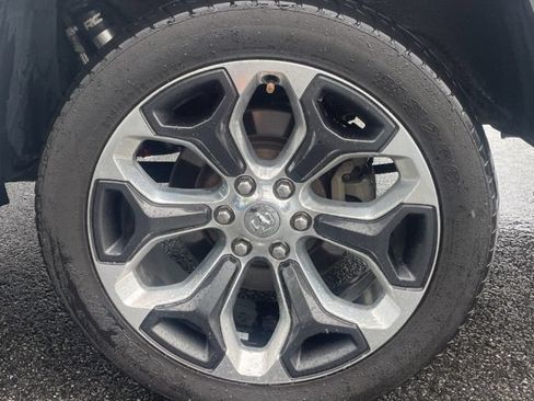 Used 2021 RAM 1500 Limited w/ Body Color Bumper Group AWD/4WD image 6