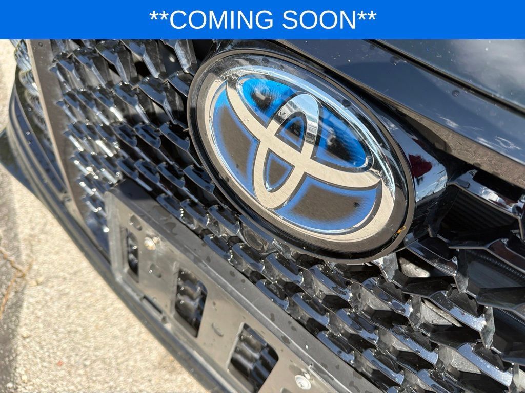 Used 2022 Toyota Avalon XSE FWD image 21