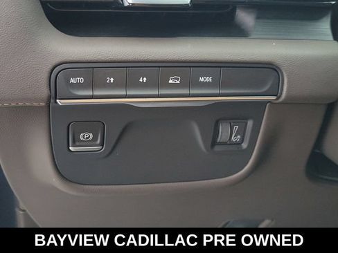 Used 2022 Cadillac Escalade ESV Premium Luxury AWD/4WD image 21