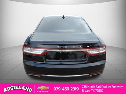 Used 2018 Lincoln Continental Select image 5